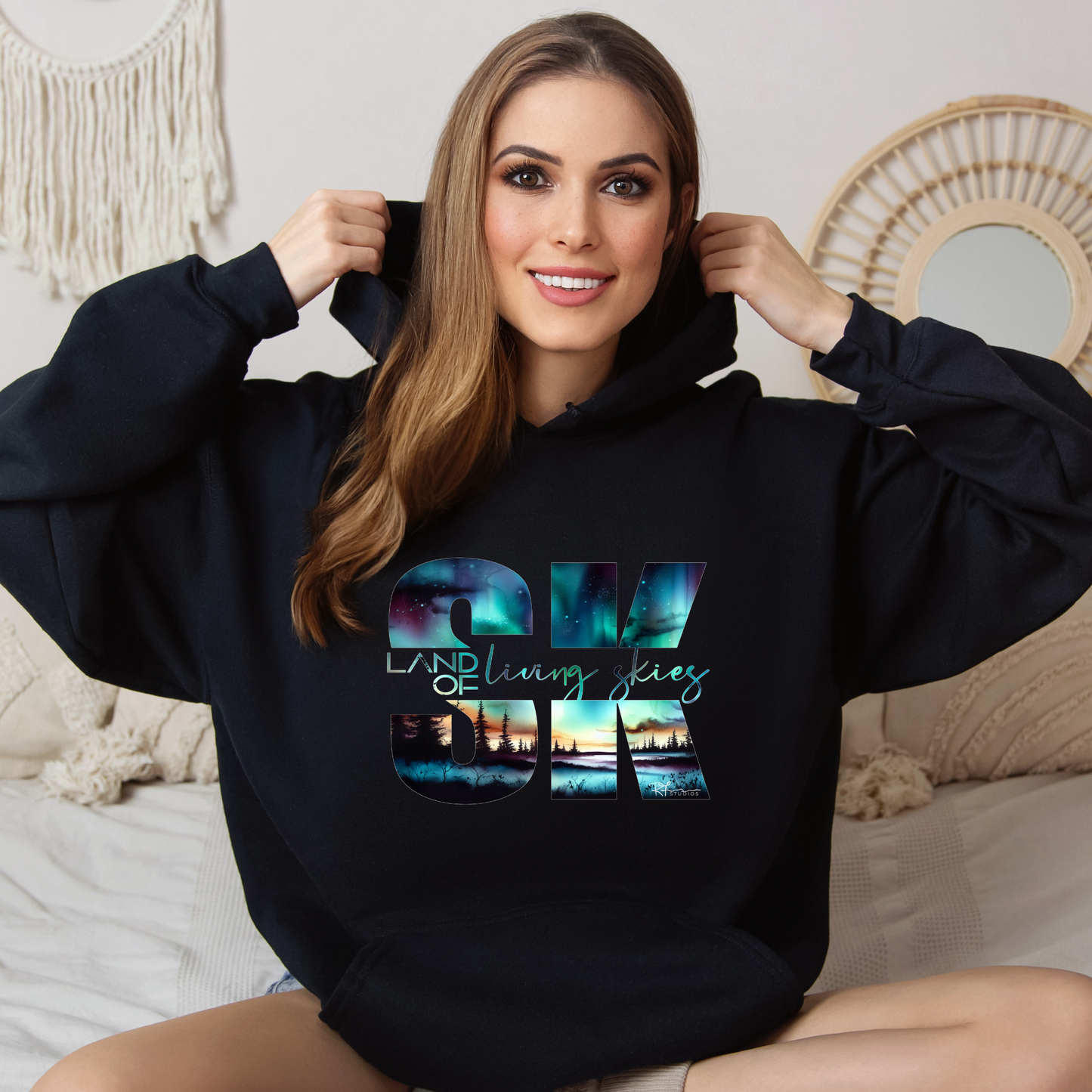 The Vault Collection - Northern Lights on Black - T-shirt, Sweatshirt and Hoodie