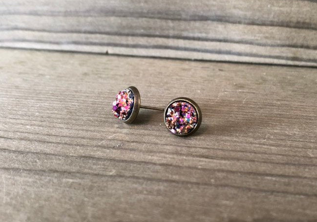 Magenta Gold on Bronze - 8mm Stone