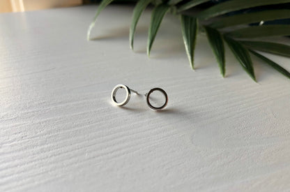 Circle 8mm Stud Earrings - Hypoallergenic Surgical Stainless Steel