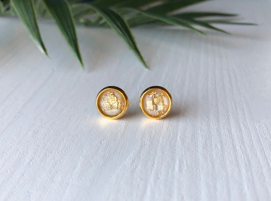 White with Gold Flecks on Gold Stud Earrings - 8mm Stone